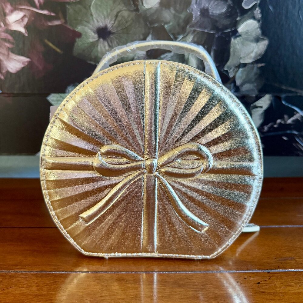 NEW GOLD BOW ROUND COSMETIC BAG with Mirror Bath & Body Works
